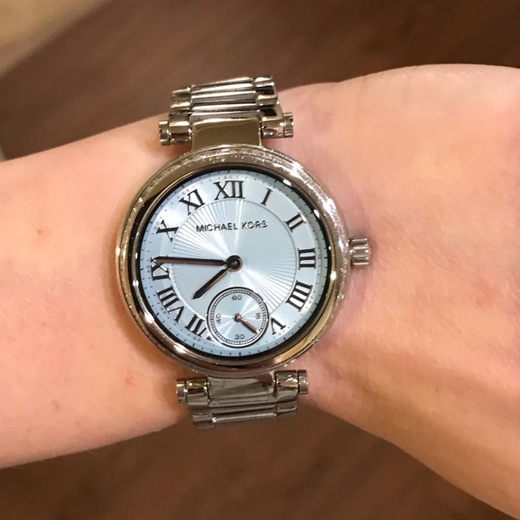 Michael Kors Accessories - Michael Kors Skylar Watch